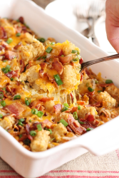 bacon and eggs tater tot casserole